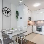 - New - Cozy Apartment *