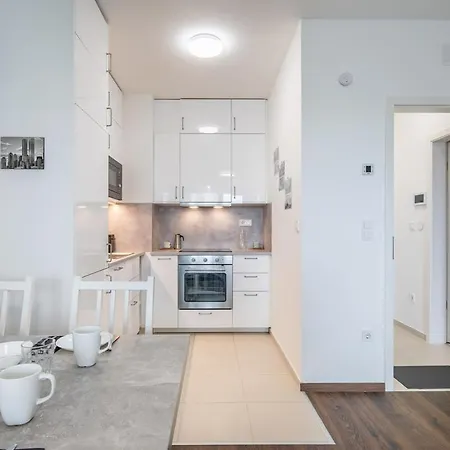 - New - Cozy Lägenhet Budapest